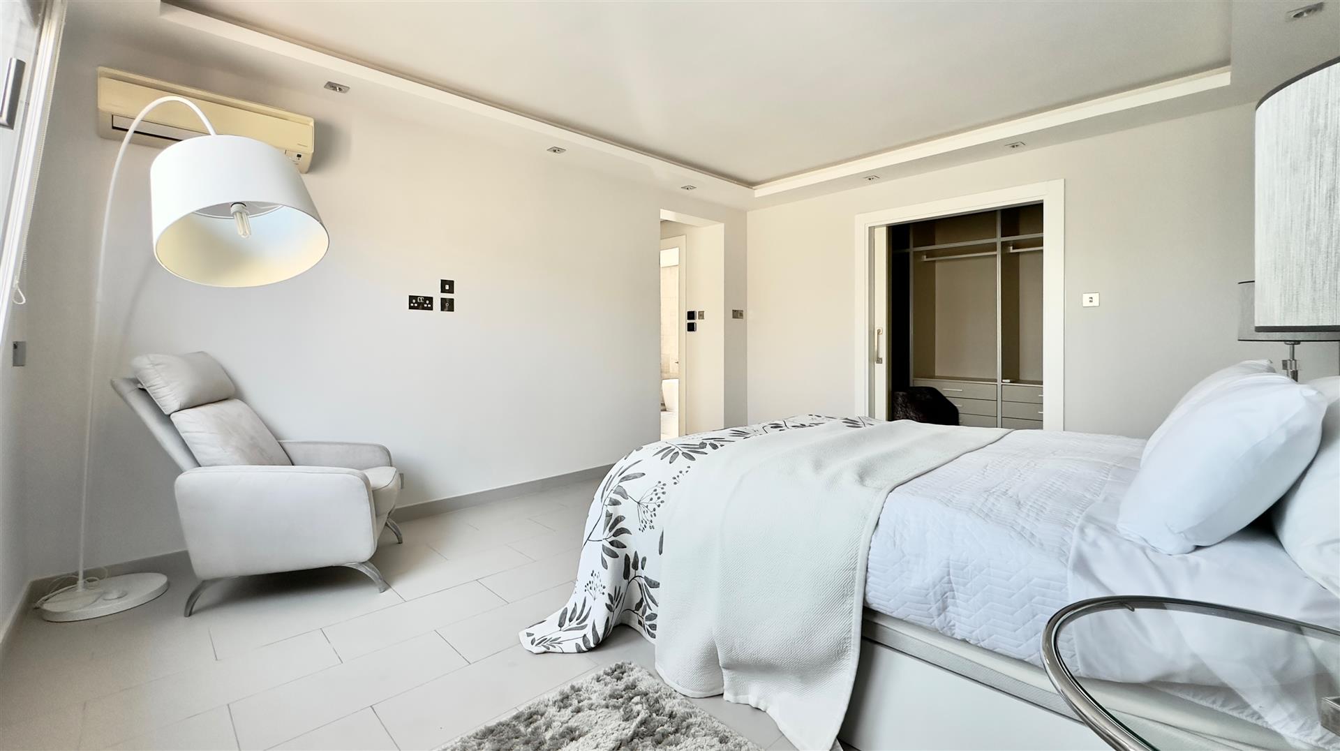 Image of Apartment - 3 Bedrooms - 2 Bathrooms for Rental in South District-Gibraltar, Image 15
